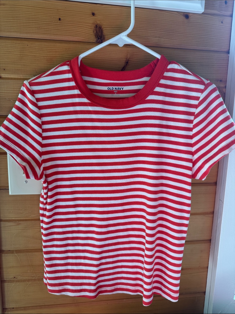 Old Navy Red and White Striped Short Sleeve Tee